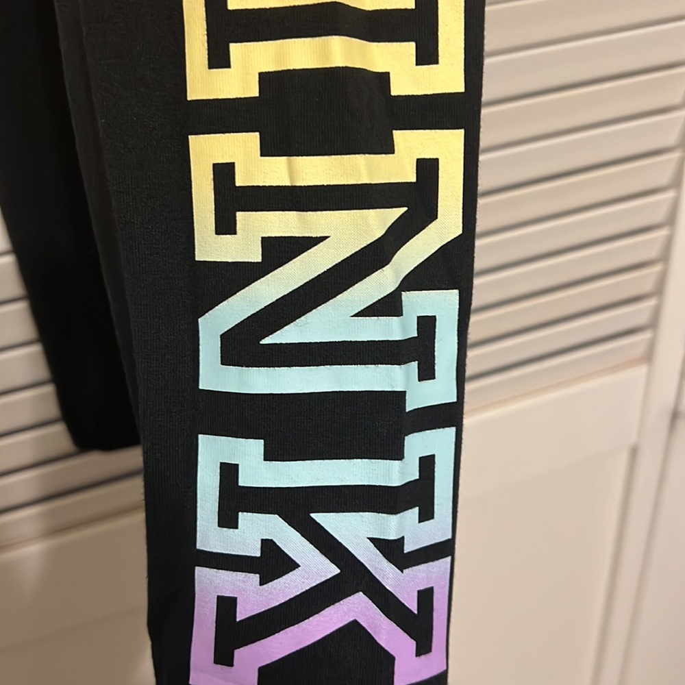 Pink Victoria’s Secret yoga leggings - Picture 4 of 6